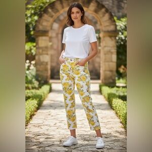 Charter Club Floral Capri Jeans Size 12 Yellow White High Rise Stretch Cottage